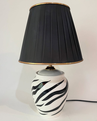 آباژور رومیزی سرامیکی طرح زبرا مشکی