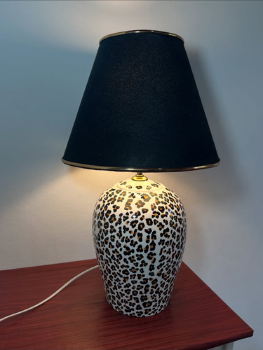 آباژور رومیزی سرامیکی طرح پلنگی مشکی قهوه ای