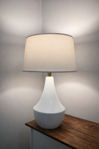 آباژور رومیزی سرامیکی طرح مدرن مناسب پذیرایی آبی کمرنگ